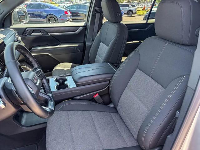 2025 GMC Acadia FWD Elevation