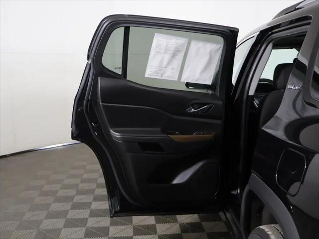 2023 GMC Acadia AWD SLE