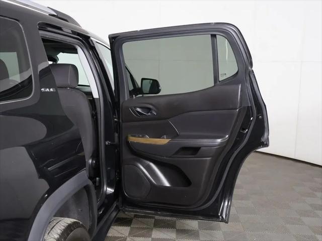 2023 GMC Acadia AWD SLE