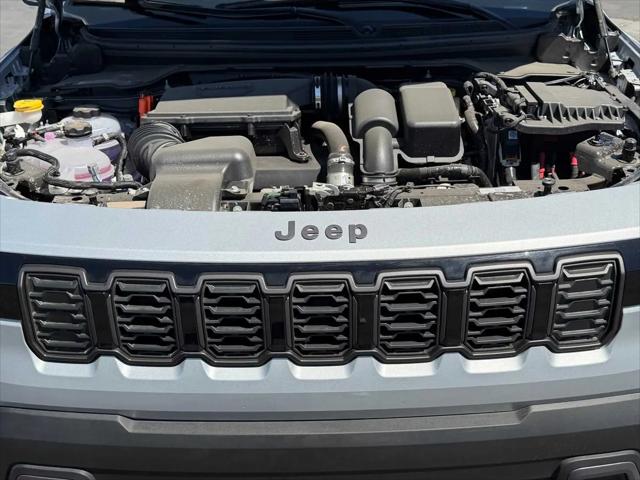 2026 Jeep Cherokee Laredo 4x4
