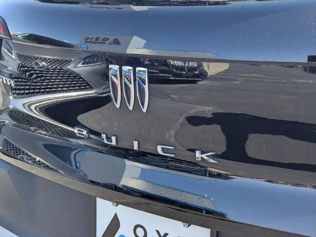 2025 Buick NV Preferred FWD