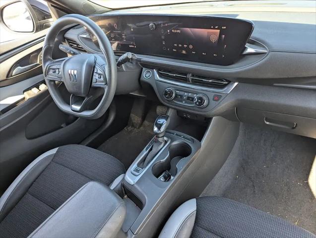 2025 Buick NV Preferred FWD