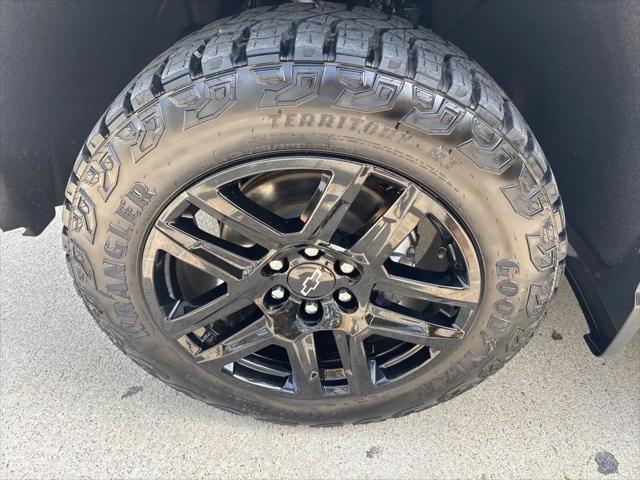2023 Chevrolet Silverado 1500 4WD Crew Cab Short Bed Custom Trail Boss