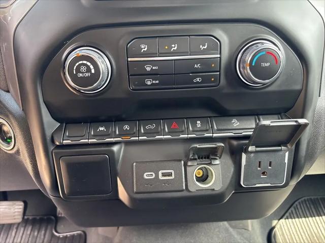 2023 Chevrolet Silverado 1500 4WD Crew Cab Short Bed Custom Trail Boss