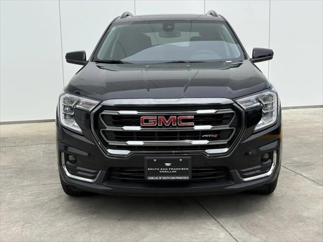 2023 GMC Terrain AWD AT4