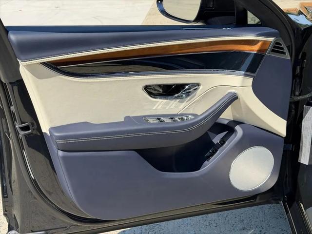 2024 Bentley Flying Spur Mulliner V8