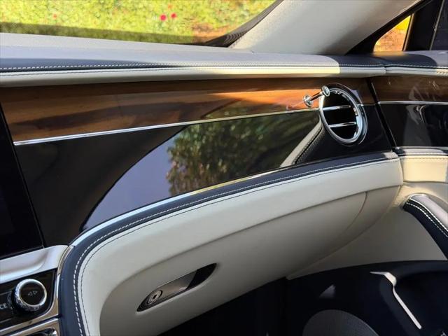 2024 Bentley Flying Spur Mulliner V8