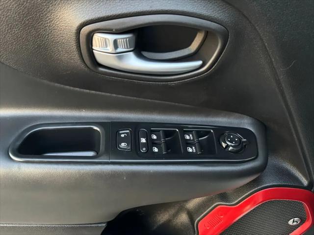 2017 Jeep Renegade Trailhawk 4x4