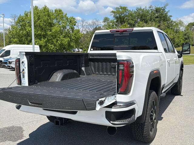 2026 GMC Sierra 2500HD Crew Cab, Standard Bed, AT4, 4WD