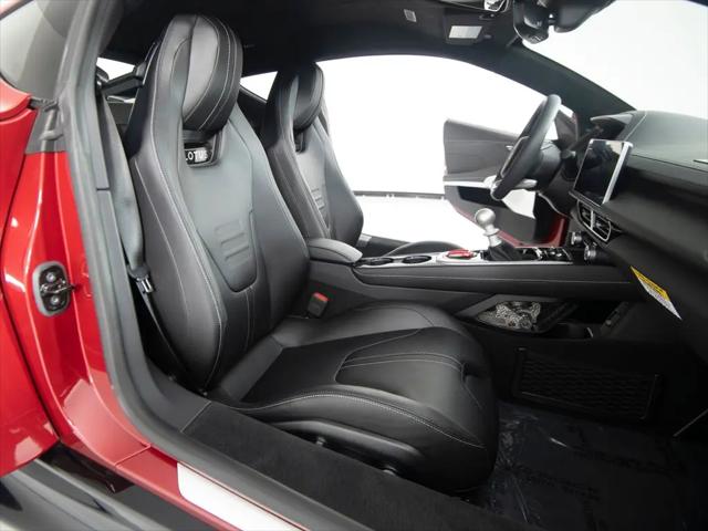 2026 Lotus Emira V6 SE