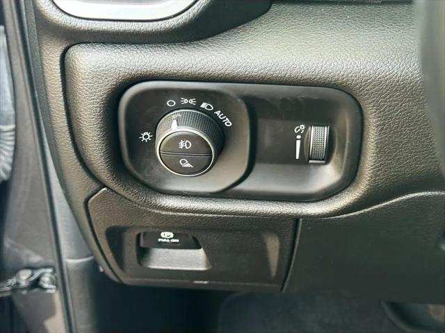 2022 Ram 1500 Big Horn Crew Cab 4x2 5'7" Box