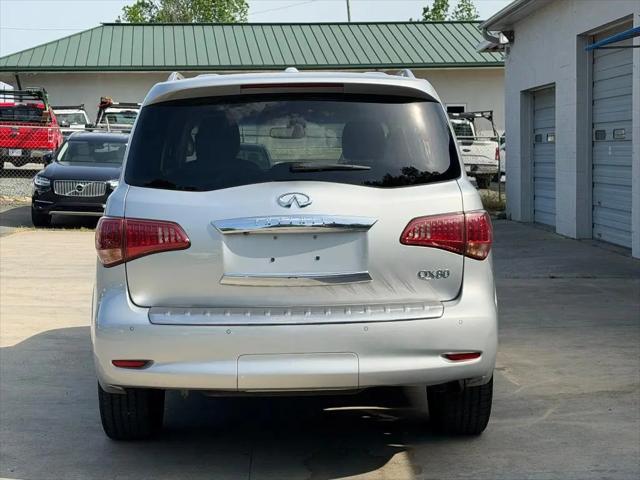 2015 INFINITI QX80 Standard
