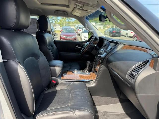2015 INFINITI QX80 Standard