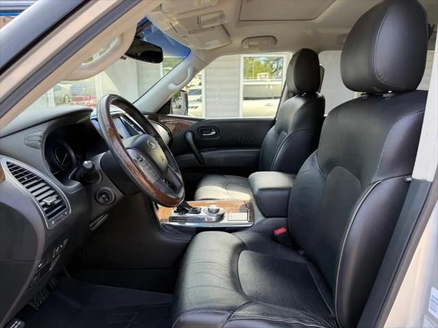 2015 INFINITI QX80 Standard