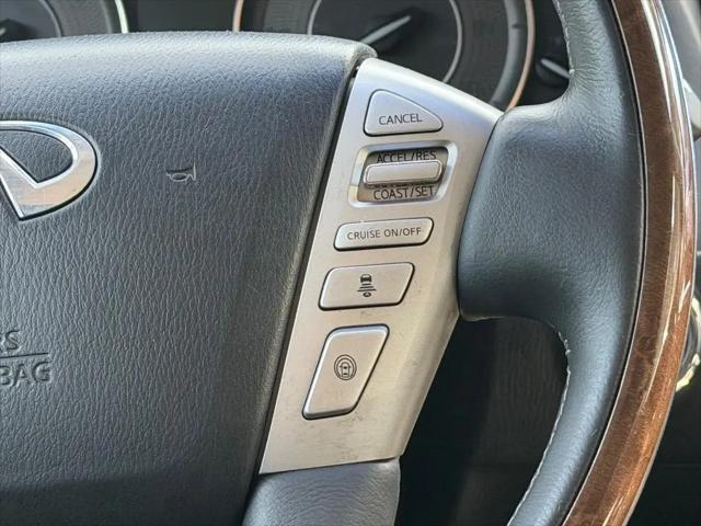 2015 INFINITI QX80 Standard