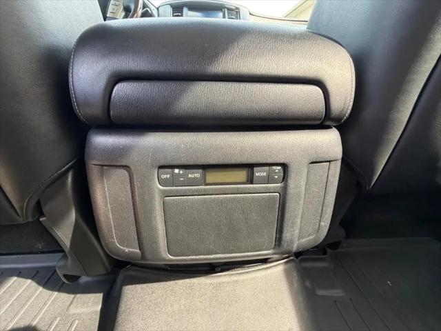 2015 INFINITI QX80 Standard