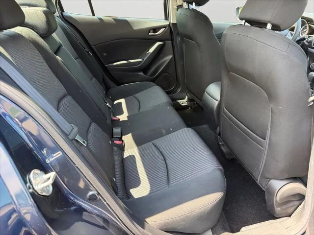 2015 Mazda Mazda3 i Touring