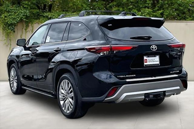 2026 Toyota Highlander Hybrid Platinum