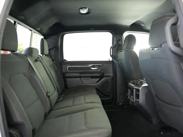 2019 Ram 1500 Big Horn/Lone Star Crew Cab 4x4 5'7" Box