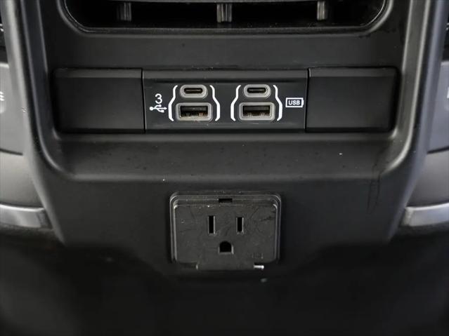 2019 Ram 1500 Big Horn/Lone Star Crew Cab 4x4 5'7" Box