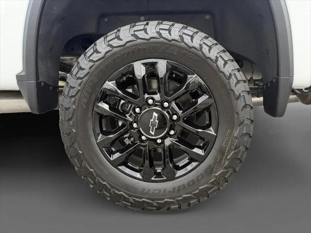 2026 Chevrolet Silverado 2500HD Crew Cab, Standard Bed, LTZ, 4WD