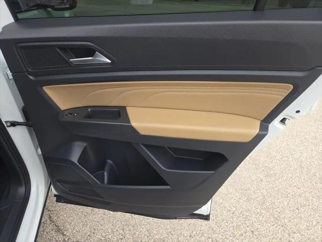 2023 Volkswagen Atlas Cross Sport 2.0T SE w/Technology