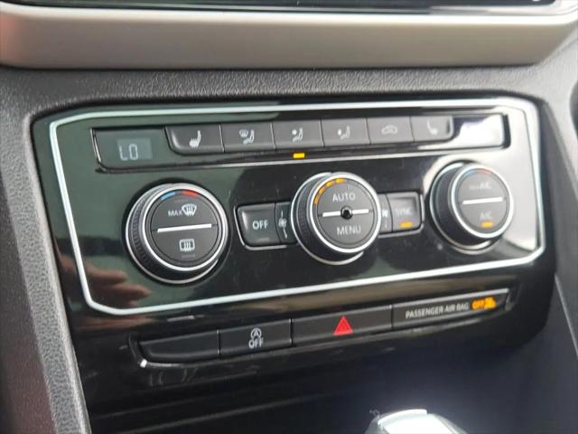2023 Volkswagen Atlas Cross Sport 2.0T SE w/Technology