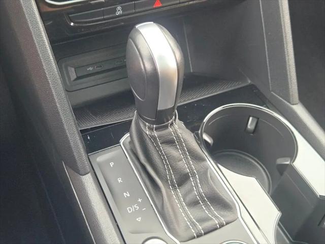 2023 Volkswagen Atlas Cross Sport 2.0T SE w/Technology