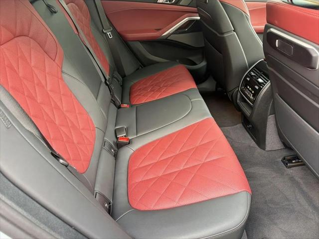 2026 BMW X6 M60i
