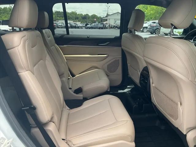 2025 Jeep Grand Cherokee L Limited 4x4