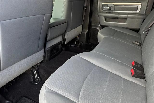 2017 Ram 3500 SLT Crew Cab 4x4 6'4" Box
