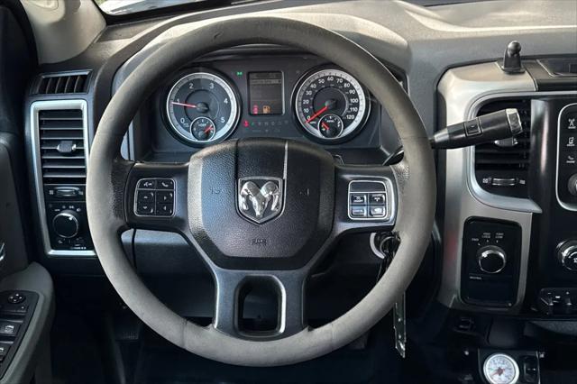 2017 Ram 3500 SLT Crew Cab 4x4 6'4" Box