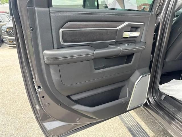 2026 Ram 2500 Laramie Crew Cab 4x4 64 Box