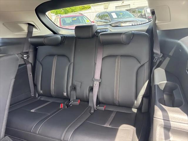2024 Mazda X-90 3.3 Turbo Select