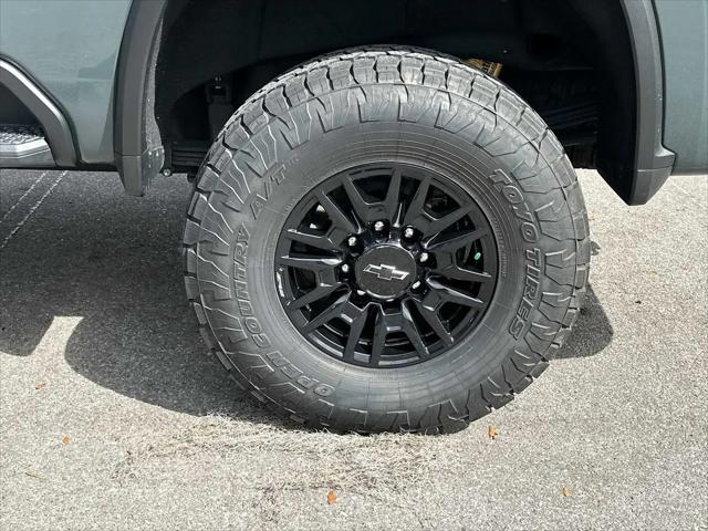 2025 Chevrolet Silverado 2500HD 4WD Crew Cab Standard Bed ZR2