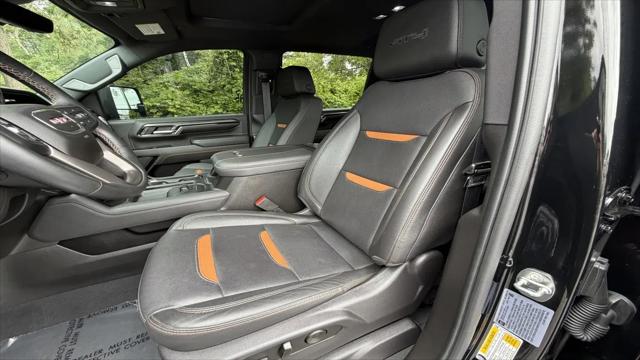 2024 GMC Sierra 2500HD 4WD Crew Cab Standard Bed AT4