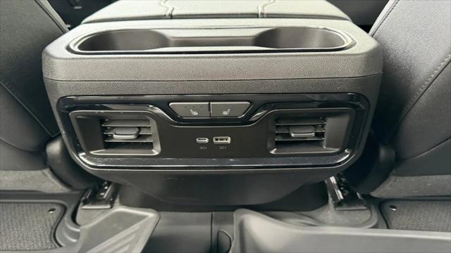2024 GMC Sierra 2500HD 4WD Crew Cab Standard Bed AT4