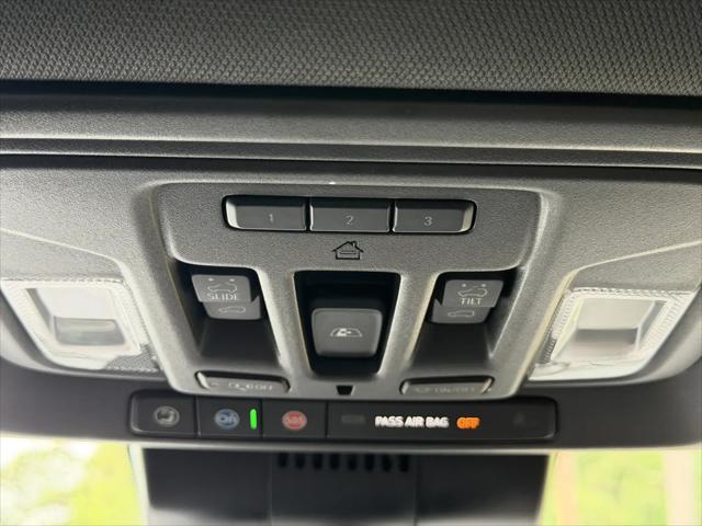2024 GMC Sierra 2500HD 4WD Crew Cab Standard Bed AT4