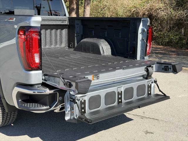 2026 GMC Sierra 1500 Crew Cab, Short Bed, SLT, 4WD