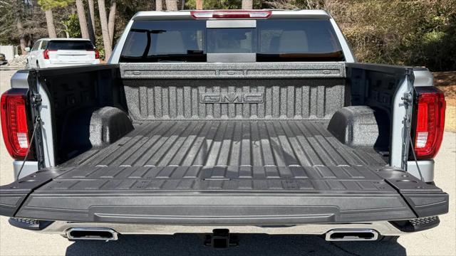 2026 GMC Sierra 1500 Crew Cab, Short Bed, SLT, 4WD