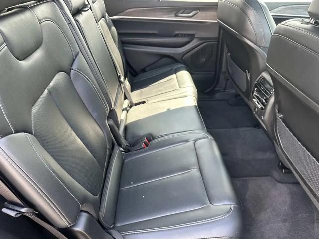 2025 Jeep Grand Cherokee L Limited 4x4