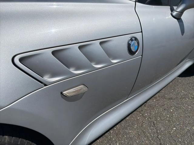 2001 BMW Z3 3.0i