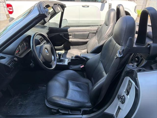 2001 BMW Z3 3.0i