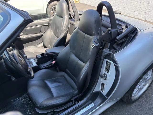2001 BMW Z3 3.0i