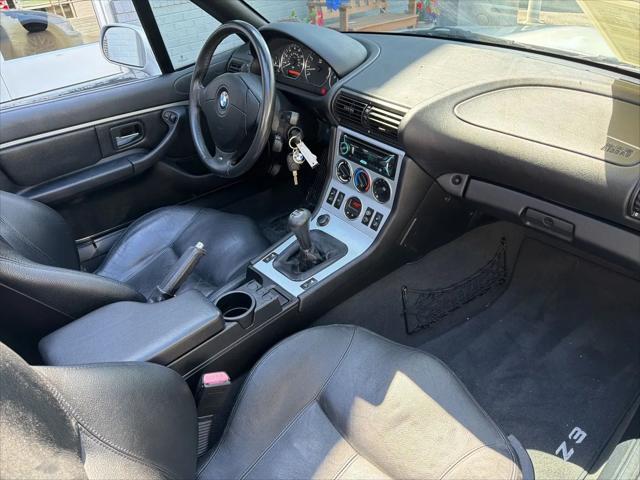 2001 BMW Z3 3.0i
