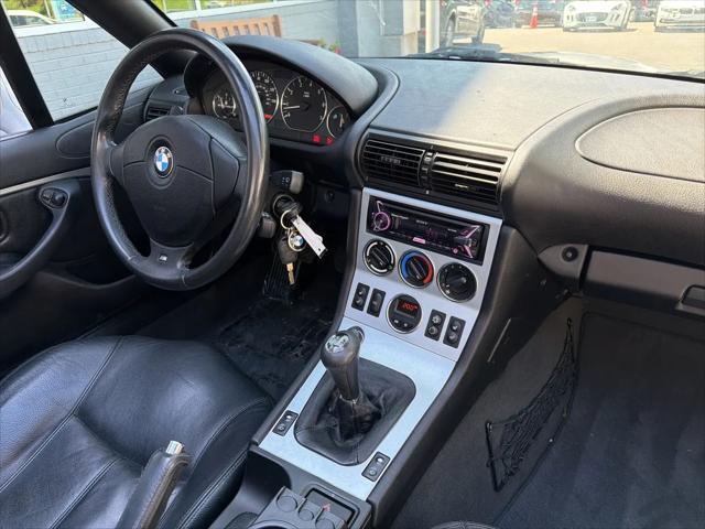 2001 BMW Z3 3.0i