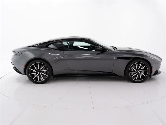2023 Aston Martin DB11 V12