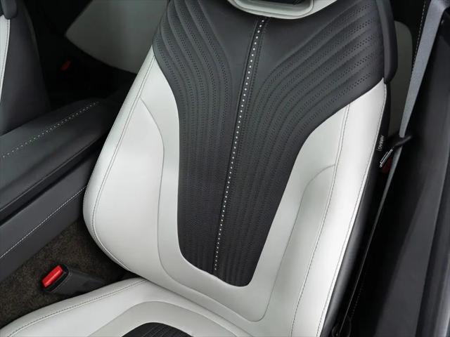 2023 Aston Martin DB11 V12