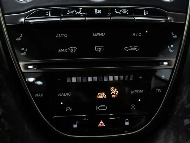 2023 Aston Martin DB11 V12