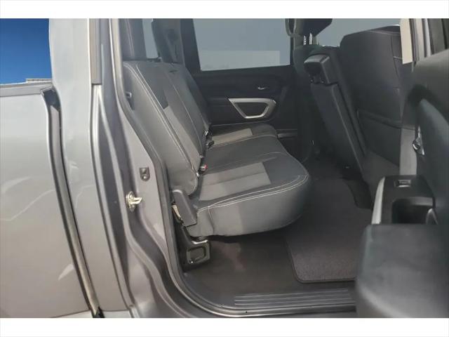 2018 Nissan Titan SV